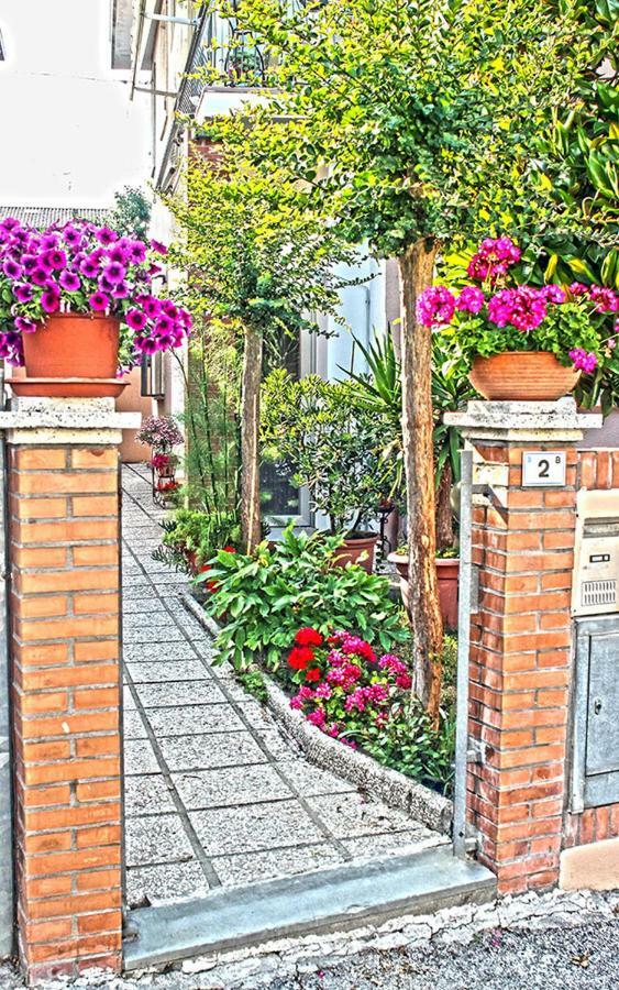 Casarava Sul Parco 3 Camere 2 Bagni Riccione Exterior foto
